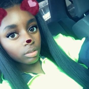 Meet your Posher, Alisha